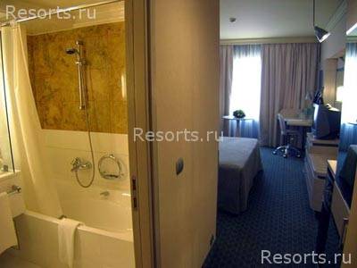 Holiday Inn Attica Avenue 30